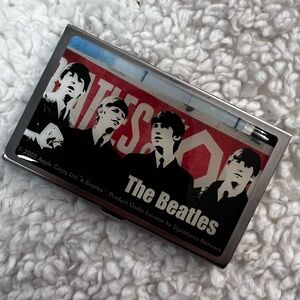 Vandor Vintage "The Beatles" Metal Card Case